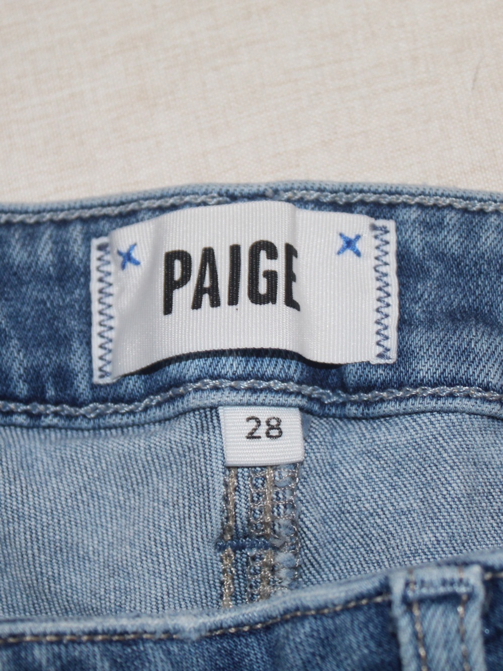 PAIGE Brigitte Slim Boyfriend Jeans Size 28 Raw Hem Medium Wash - Picture 5 of 6